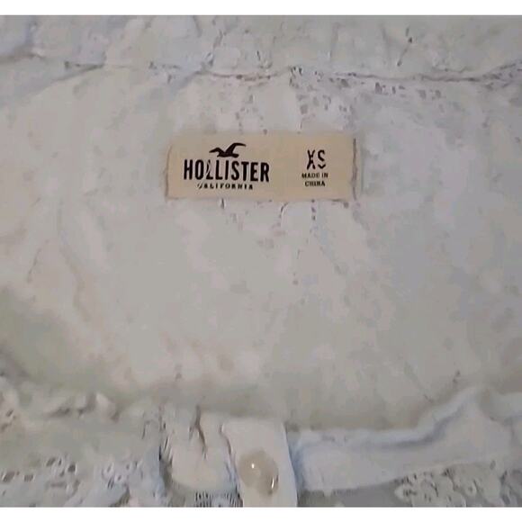 Y2K Crochet Ivory Top – XS • Cottagecore Fairy Coquette (30" bust, 17" length) - Picture 3 of 7